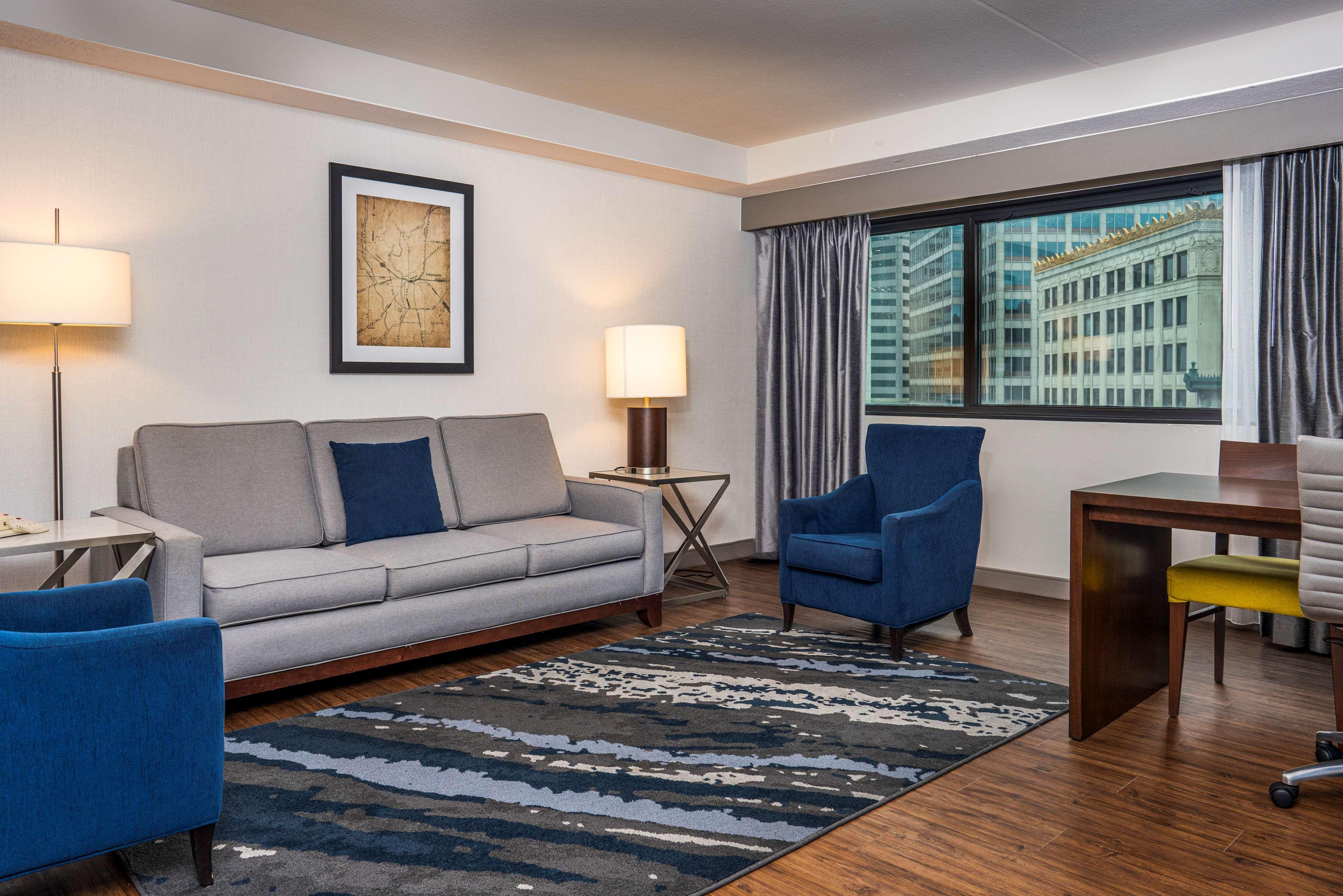 Embassy Suites By Hilton Indianapolis Downtown Ngoại thất bức ảnh