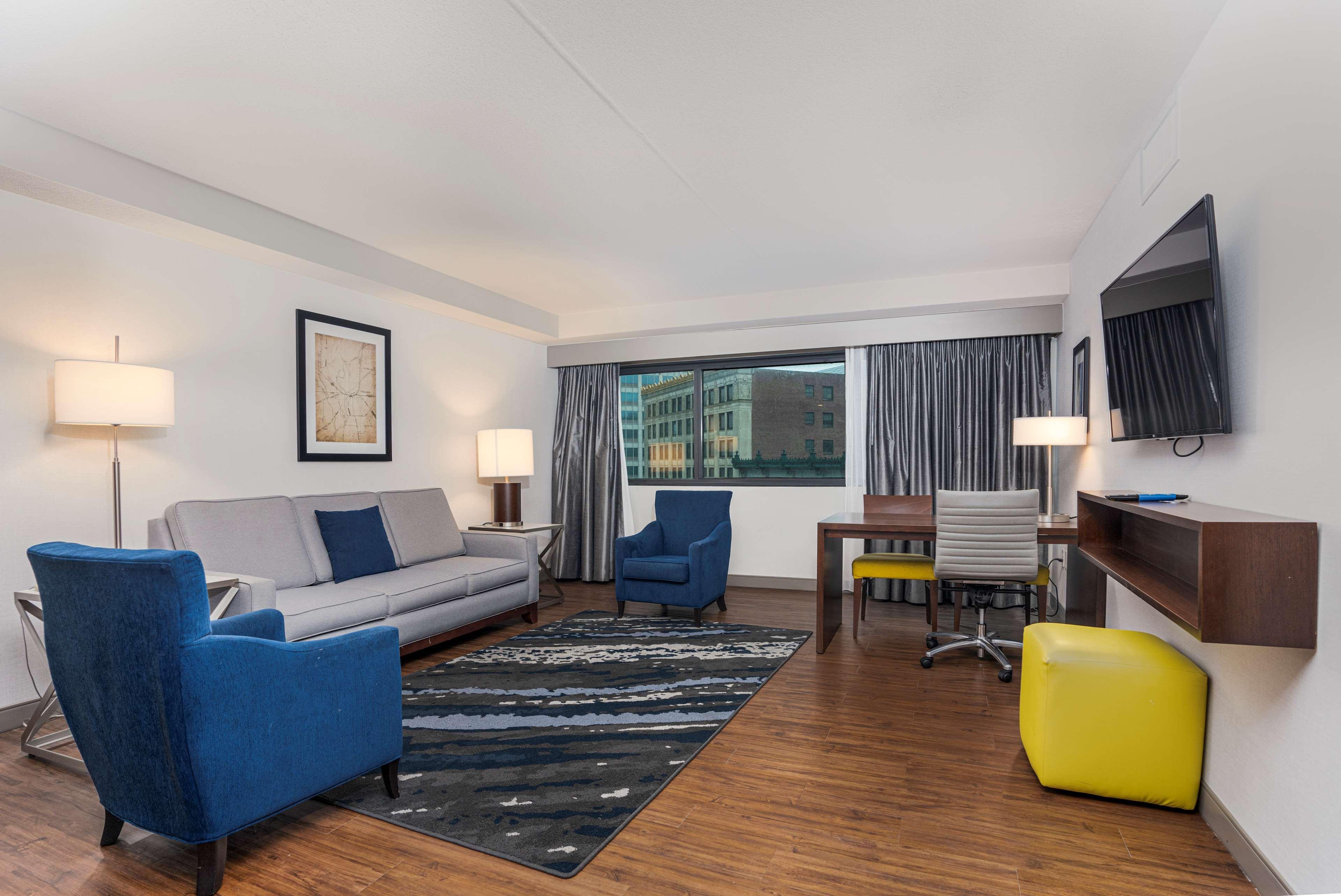 Embassy Suites By Hilton Indianapolis Downtown Ngoại thất bức ảnh