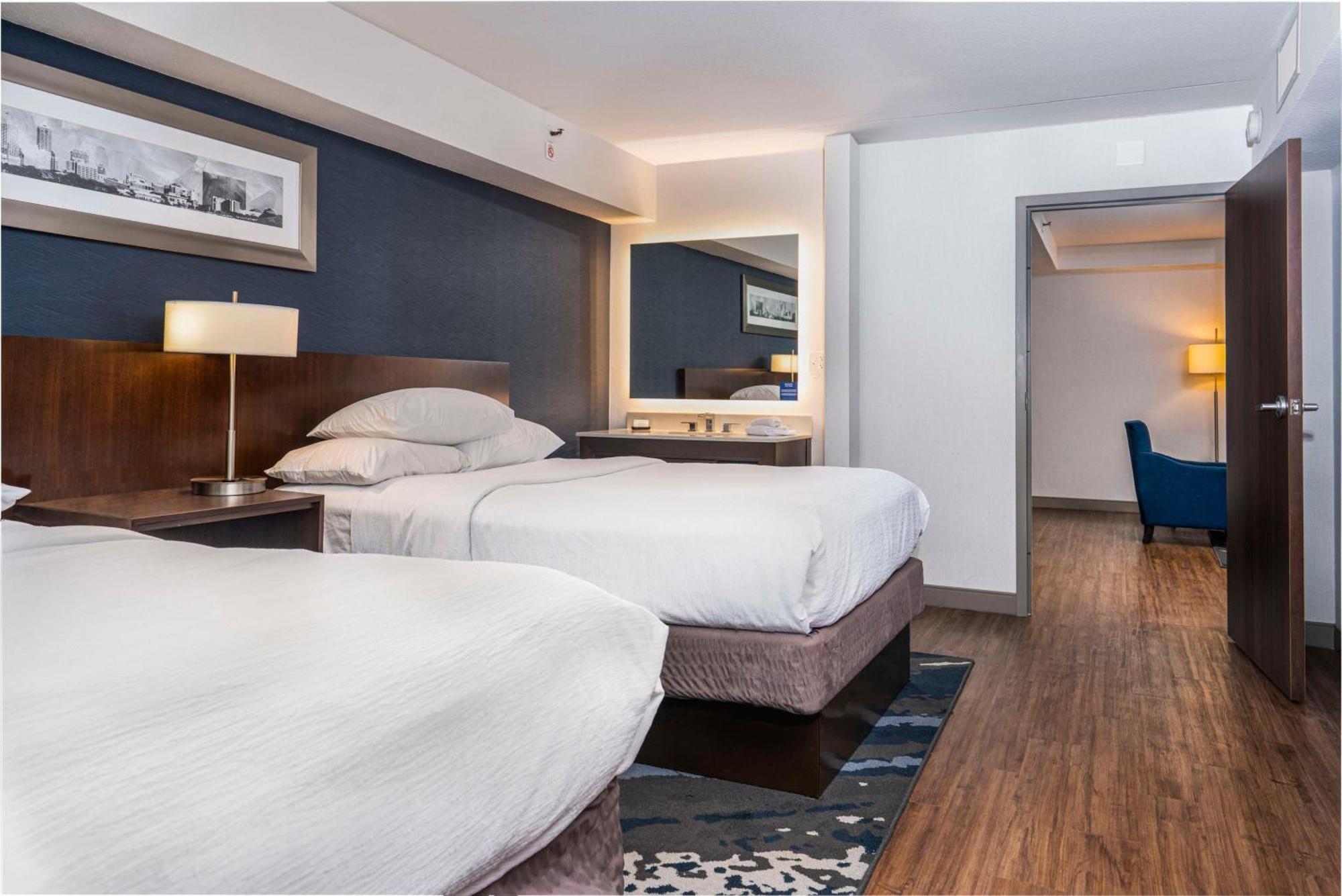 Embassy Suites By Hilton Indianapolis Downtown Ngoại thất bức ảnh
